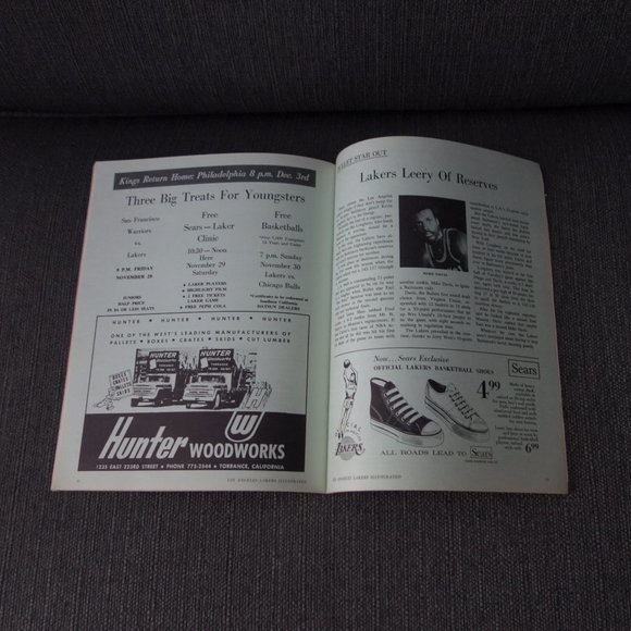 Los Angeles Lakers Illustrated Lakers vs Baltimore Bullets Sunday Nov 23 1969 - Picture 9 of 13